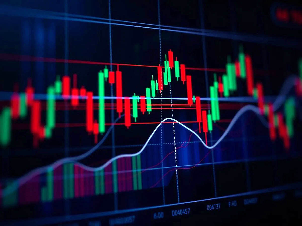 درآمد ۱۰.۸ هزار میلیارد ریالی بورس تهران تا پایان دی